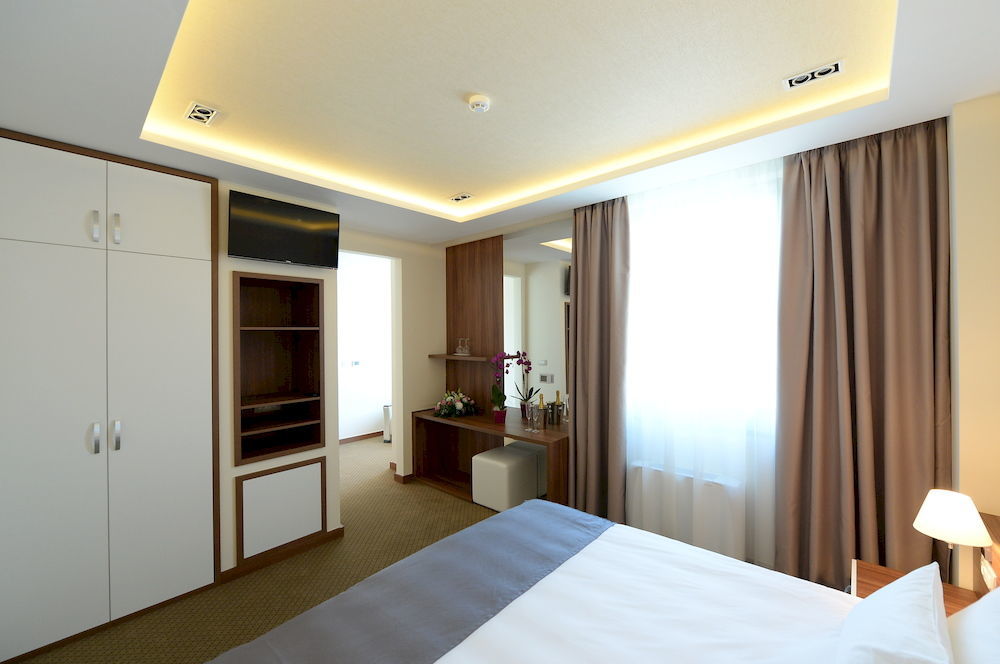 Hotel Hedonic Beograd Ngoại thất bức ảnh